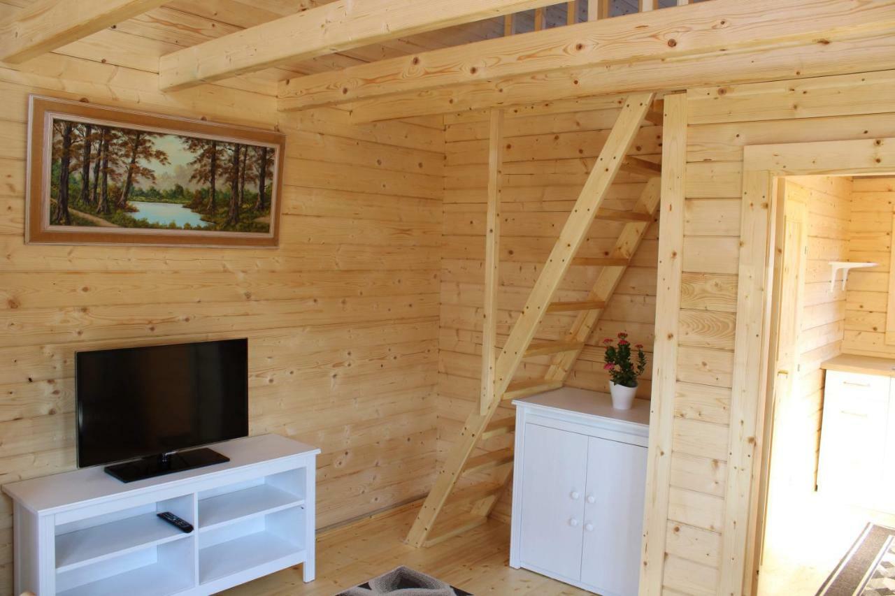 Aadel Guesthouse Pärnu Extérieur photo